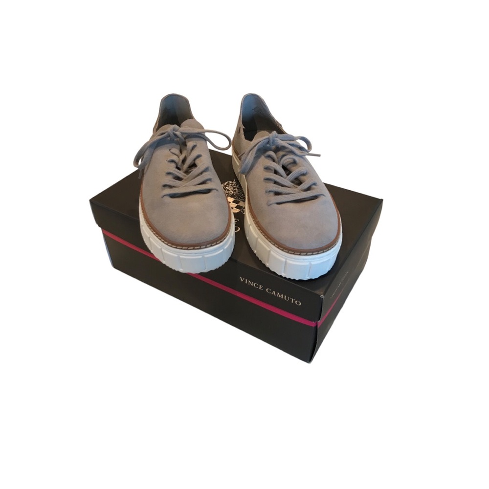 Vince Camuto Raiza Lace Up Suede Platform Sneaker. Size 7.5